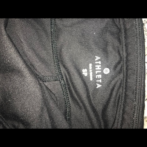 ATHLETA black leggings with geometrical detailing! - Picture 4 of 6